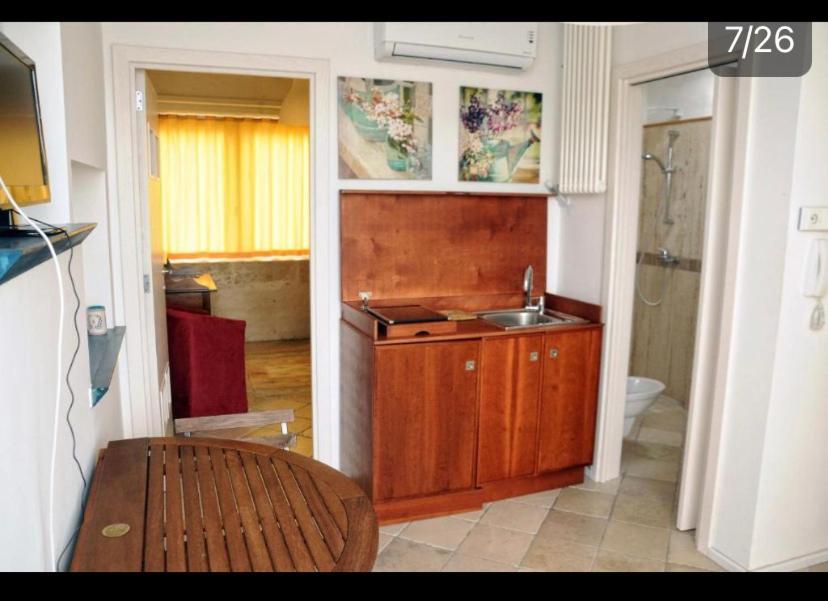 Le Tre Civette Bed & Breakfast Lecce Exterior photo