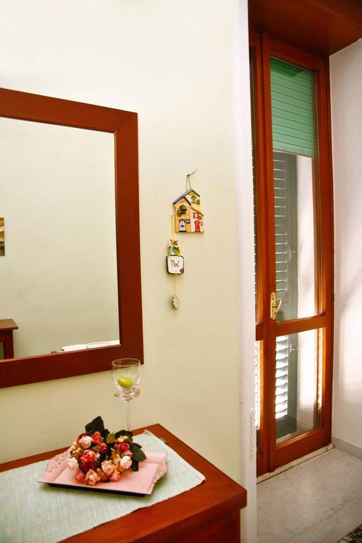 Le Tre Civette Bed & Breakfast Lecce Exterior photo