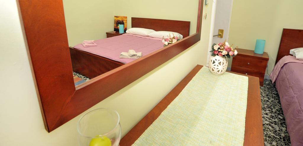 Le Tre Civette Bed & Breakfast Lecce Exterior photo