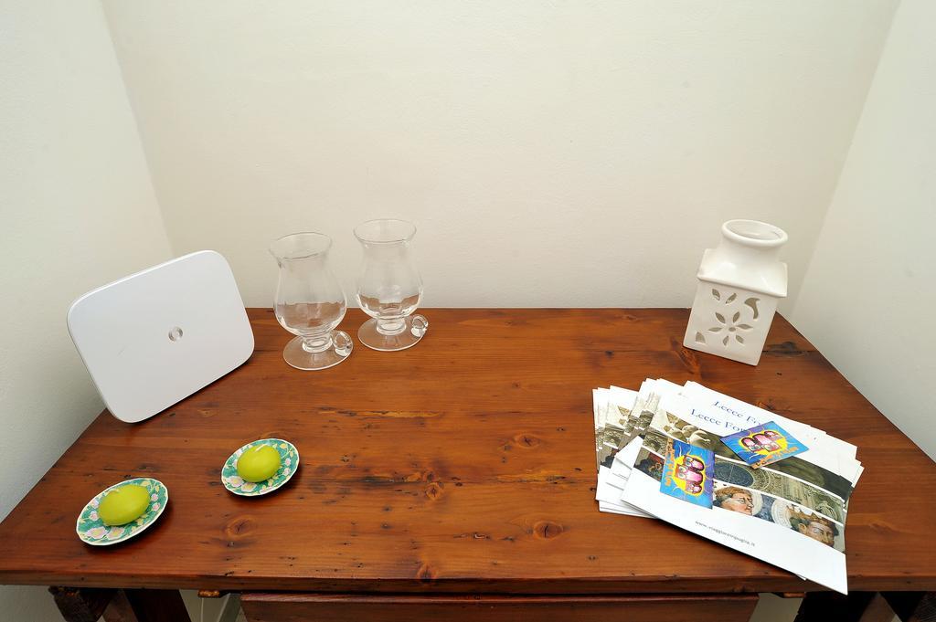 Le Tre Civette Bed & Breakfast Lecce Exterior photo